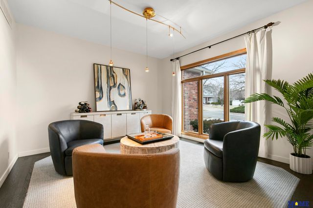 3820 Petersburg Court, Lincoln, NE 68516