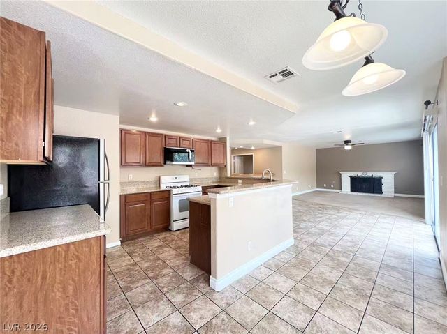 8248 Aqua Spray Avenue, Las Vegas, NV 89128
