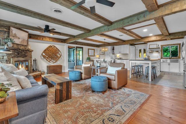 6923 Cross Keys Rd, College Grove, TN 37046