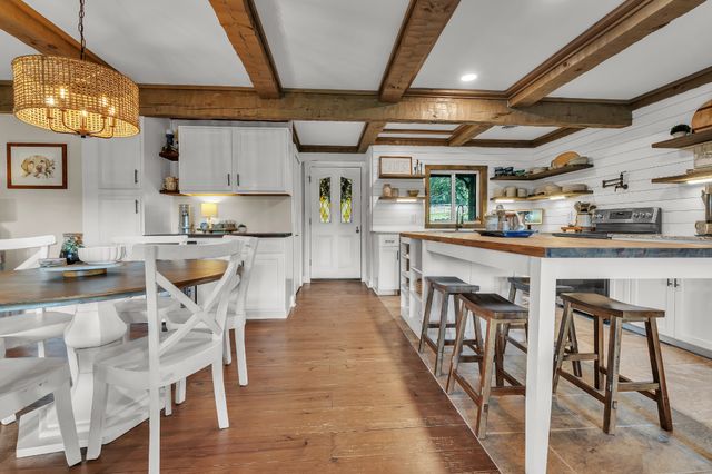 6923 Cross Keys Rd, College Grove, TN 37046