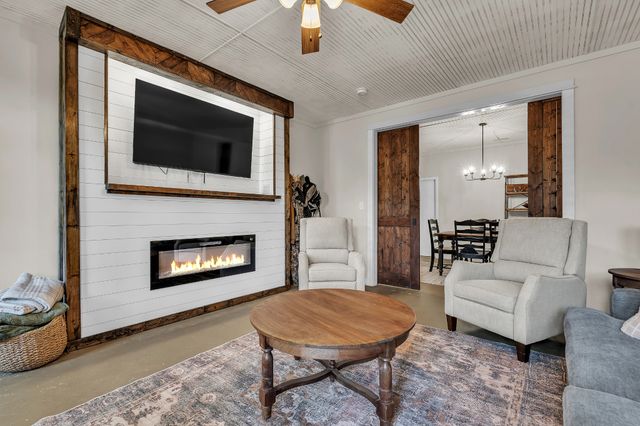 6923 Cross Keys Rd, College Grove, TN 37046