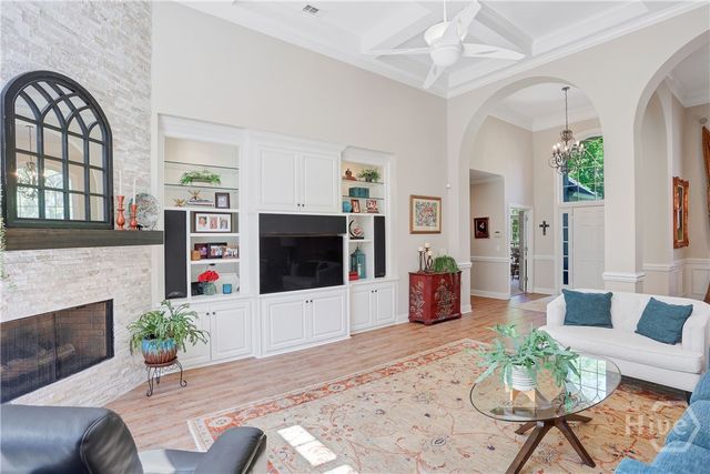 299 Shadow Moss Circle, Richmond Hill, GA 31324