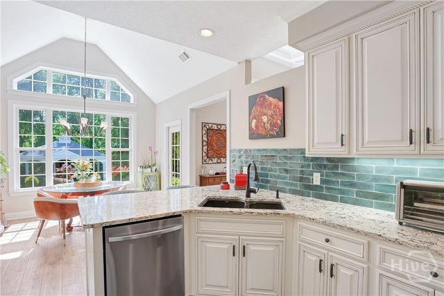 299 Shadow Moss Circle, Richmond Hill, GA 31324