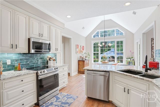 299 Shadow Moss Circle, Richmond Hill, GA 31324