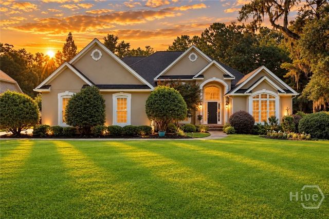 299 Shadow Moss Circle, Richmond Hill, GA 31324