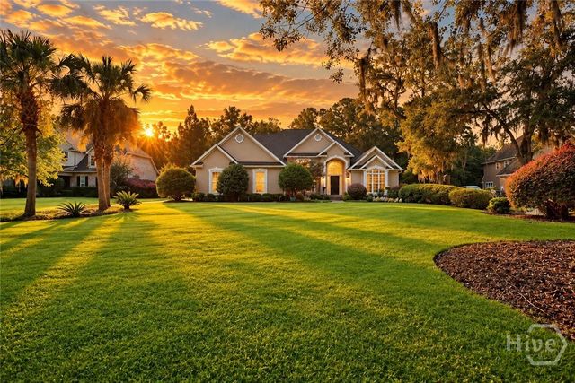 299 Shadow Moss Circle, Richmond Hill, GA 31324