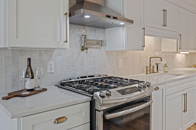 48 Wespanee Drive, Charleston, SC 29407