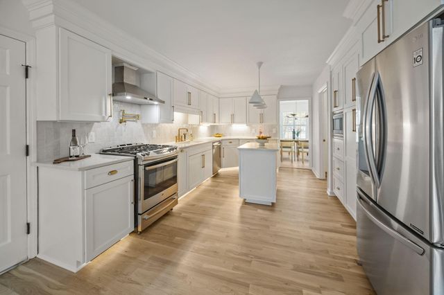 48 Wespanee Drive, Charleston, SC 29407