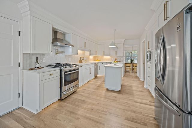 48 Wespanee Drive, Charleston, SC 29407
