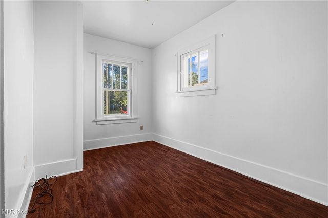 721 Myrtle Avenue, Cuyahoga Falls, OH 44221