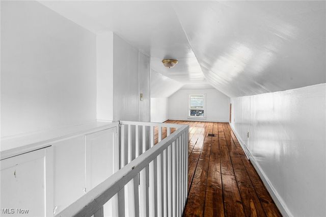 721 Myrtle Avenue, Cuyahoga Falls, OH 44221