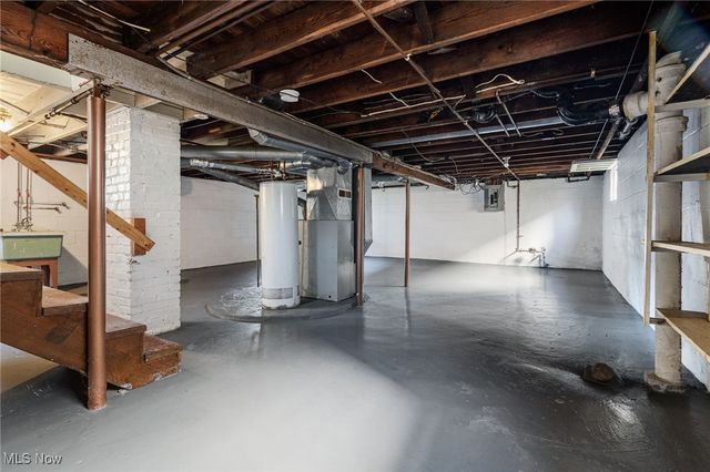 721 Myrtle Avenue, Cuyahoga Falls, OH 44221