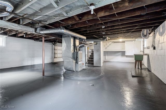 721 Myrtle Avenue, Cuyahoga Falls, OH 44221