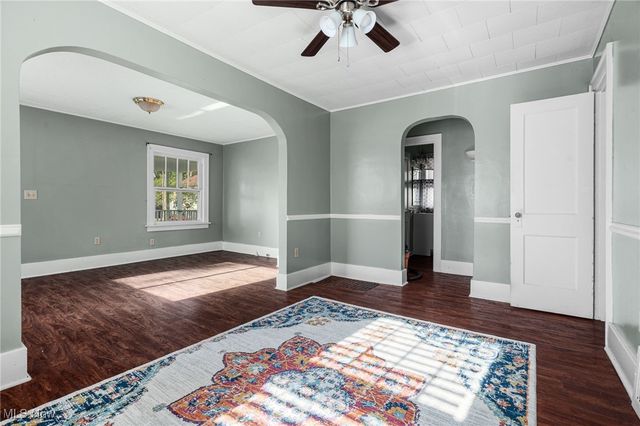 721 Myrtle Avenue, Cuyahoga Falls, OH 44221