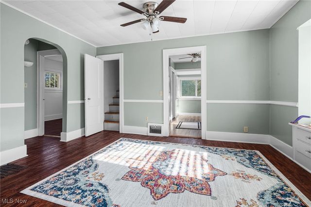 721 Myrtle Avenue, Cuyahoga Falls, OH 44221