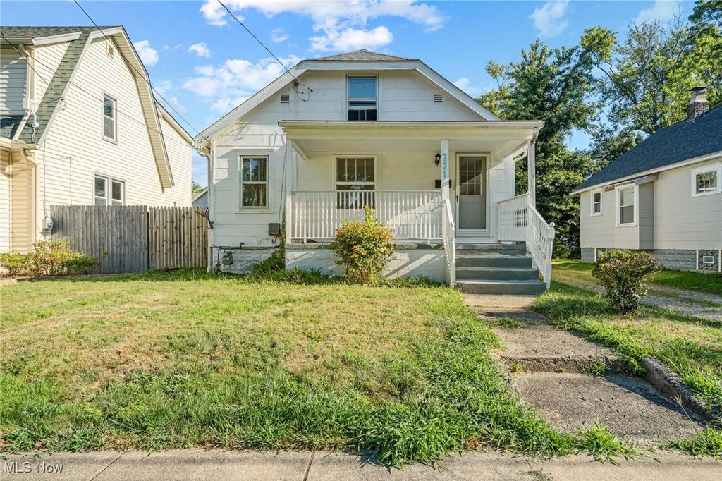 721 Myrtle Avenue, Cuyahoga Falls, OH 44221