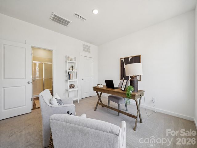 7017 Westrow Avenue 110, Charlotte, NC 28278