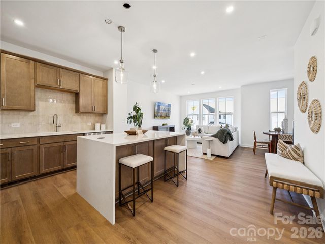 7017 Westrow Avenue 110, Charlotte, NC 28278