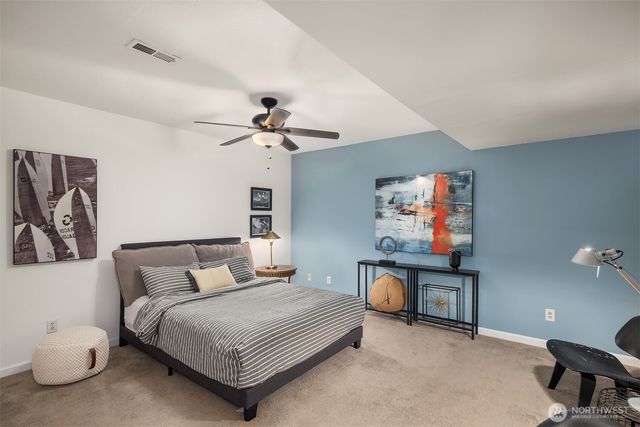 306 Seneca Place NW, Renton, WA 98057