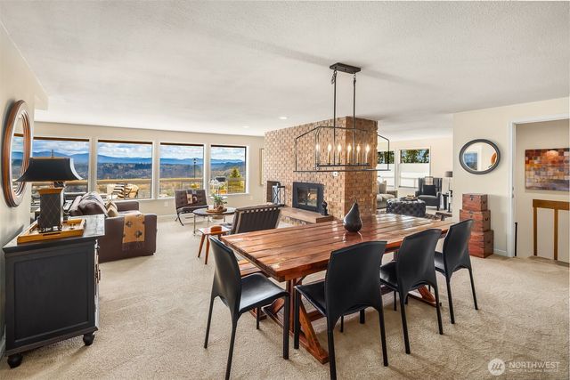 306 Seneca Place NW, Renton, WA 98057