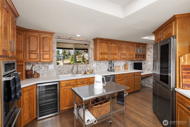 306 Seneca Place NW, Renton, WA 98057