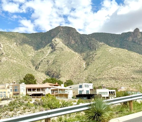 407 IRONDALE Drive A, El Paso, TX 79912