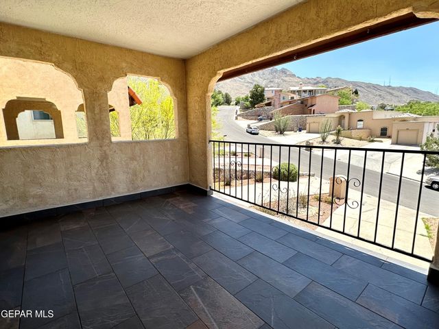 407 IRONDALE Drive A, El Paso, TX 79912