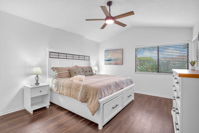 1704 Sea Fair Dr, St Augustine, FL 32080