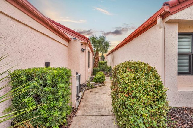 1704 Sea Fair Dr, St Augustine, FL 32080