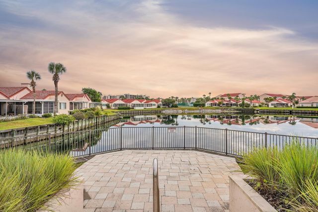 1704 Sea Fair Dr, St Augustine, FL 32080