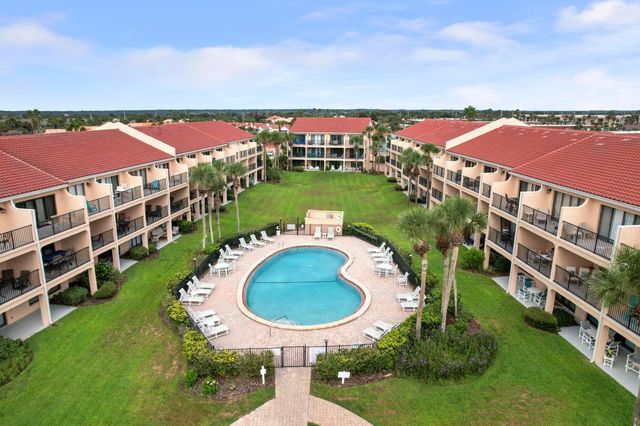 1704 Sea Fair Dr, St Augustine, FL 32080