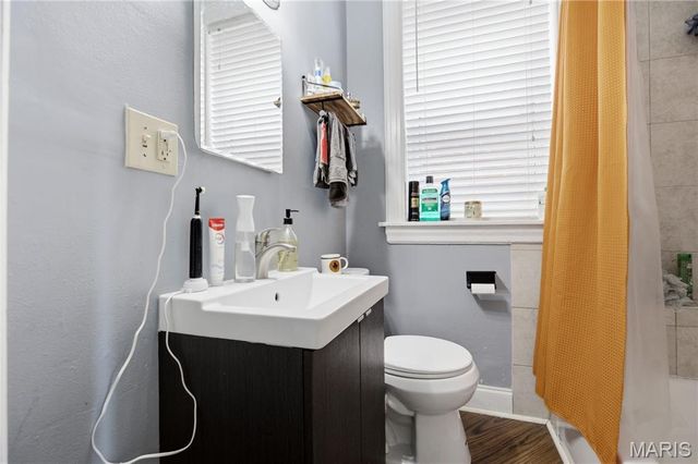 6225 Victoria Avenue, St Louis, MO 63139