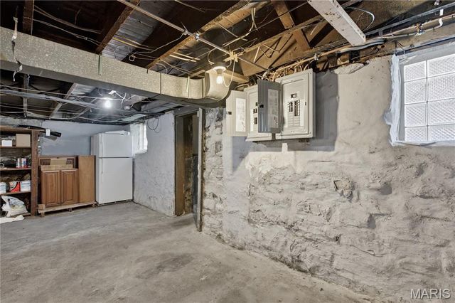 6225 Victoria Avenue, St Louis, MO 63139