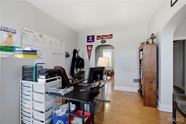 6225 Victoria Avenue, St Louis, MO 63139