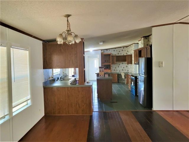 14536 Cochran Road, Waller, TX 77484