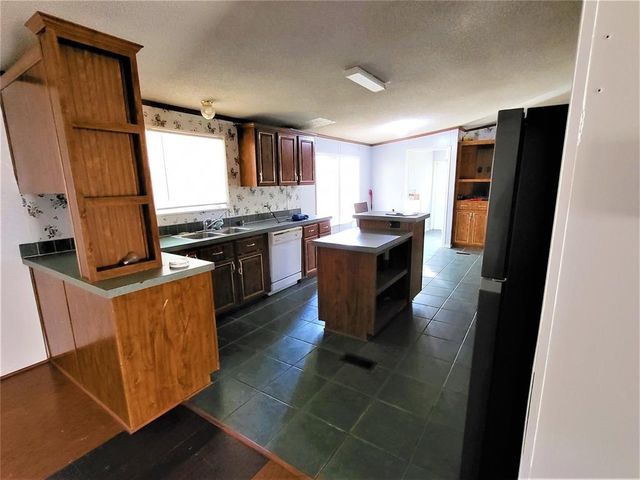 14536 Cochran Road, Waller, TX 77484