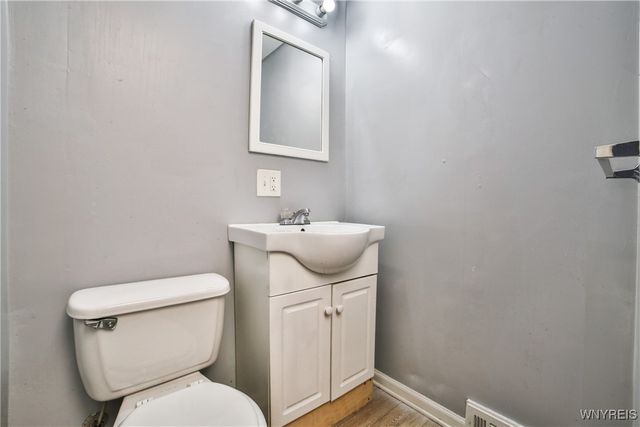 32 Edson Street, Buffalo, NY 14210