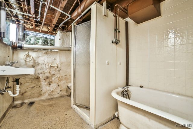 32 Edson Street, Buffalo, NY 14210