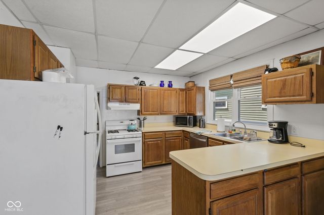 33 N Dearborn Street, Indianapolis, IN 46201