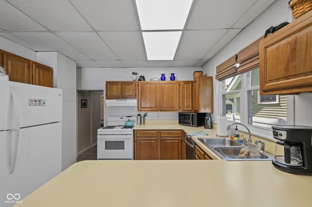 33 N Dearborn Street, Indianapolis, IN 46201