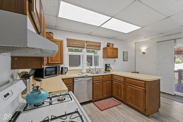 33 N Dearborn Street, Indianapolis, IN 46201