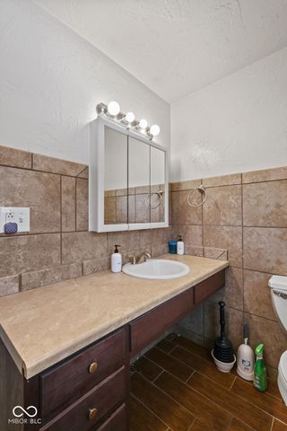 33 N Dearborn Street, Indianapolis, IN 46201