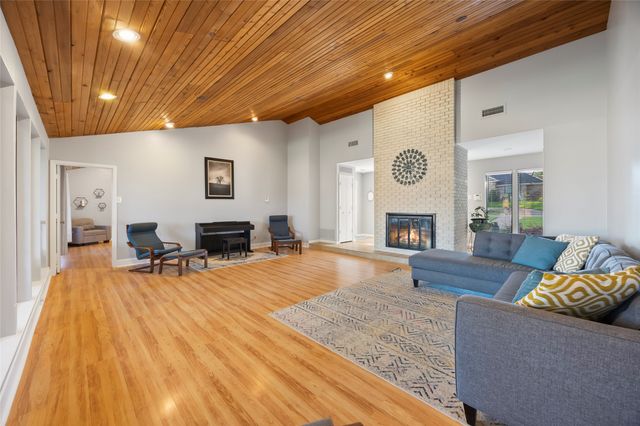 1325 Shores Circle, Rockwall, TX 75087