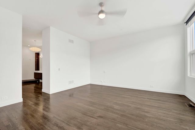 1017 N Cleveland Avenue 4, Chicago, IL 60610