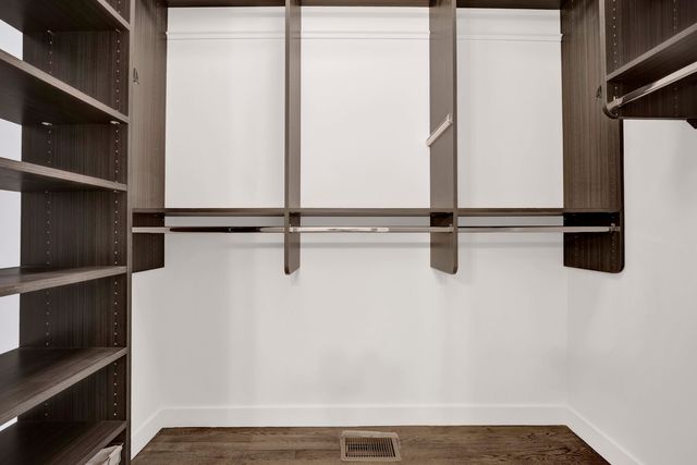 1017 N Cleveland Avenue 4, Chicago, IL 60610