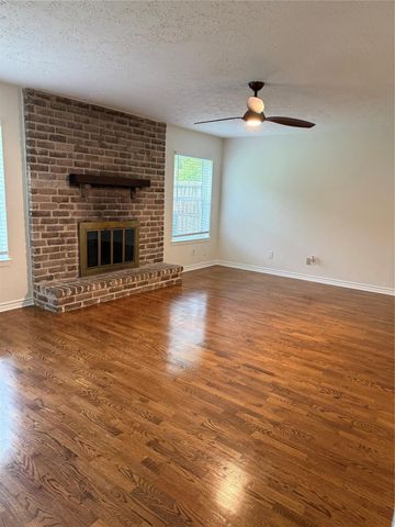 2318 Aprilmont Drive, Sugar Land, TX 77498