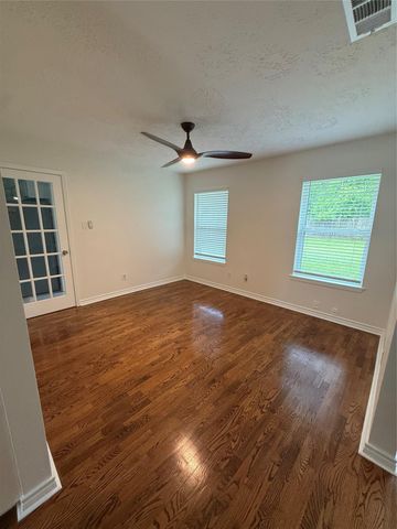 2318 Aprilmont Drive, Sugar Land, TX 77498