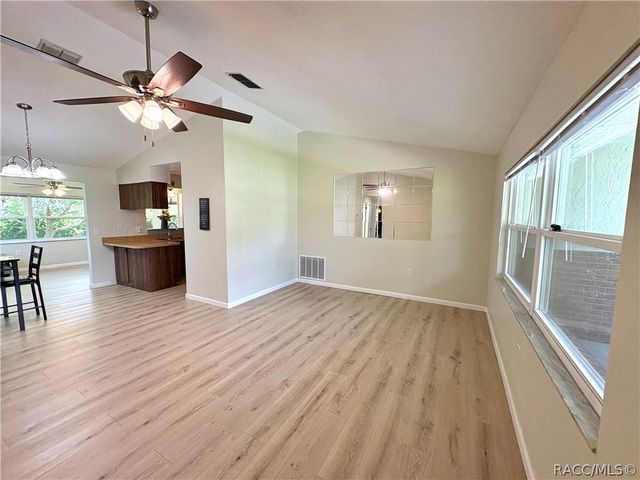 3123 N Maidencane Drive, Beverly Hills, FL 34465