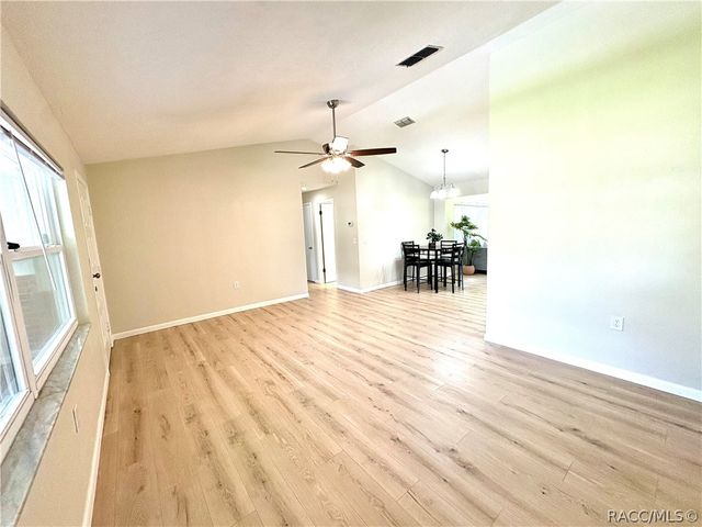 3123 N Maidencane Drive, Beverly Hills, FL 34465