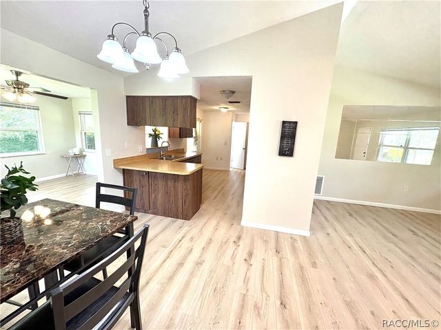 3123 N Maidencane Drive, Beverly Hills, FL 34465